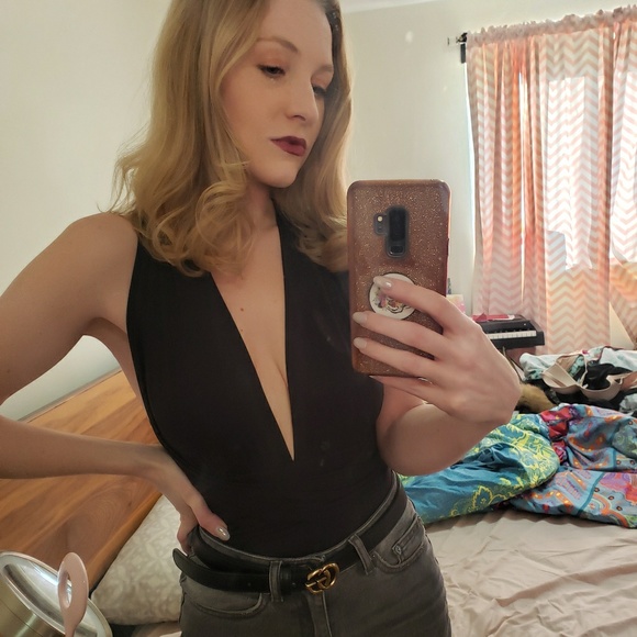 Meet your Posher, Sarah - Picture 1 of 1